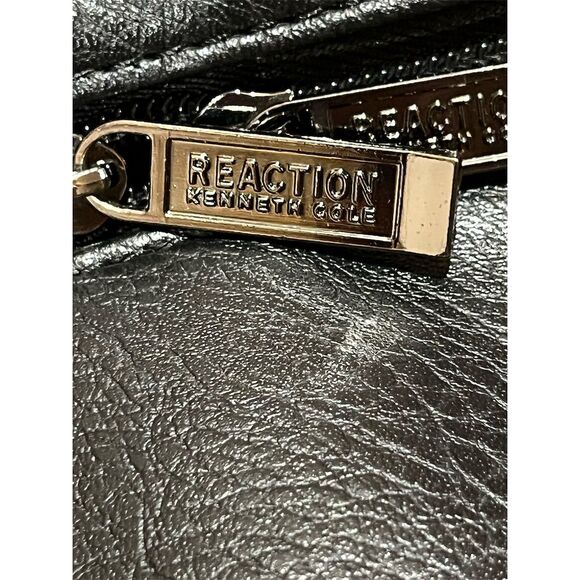 Kenneth Cole Reaction 20" Black Vegan Leather Carry-On Duffel Bag - Picture 4 of 13